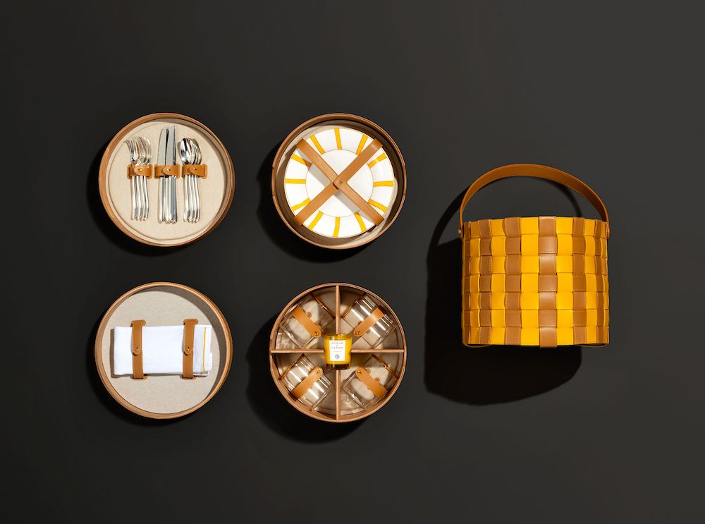 panier-pique-nique-cuir-vaiselle-bivouac